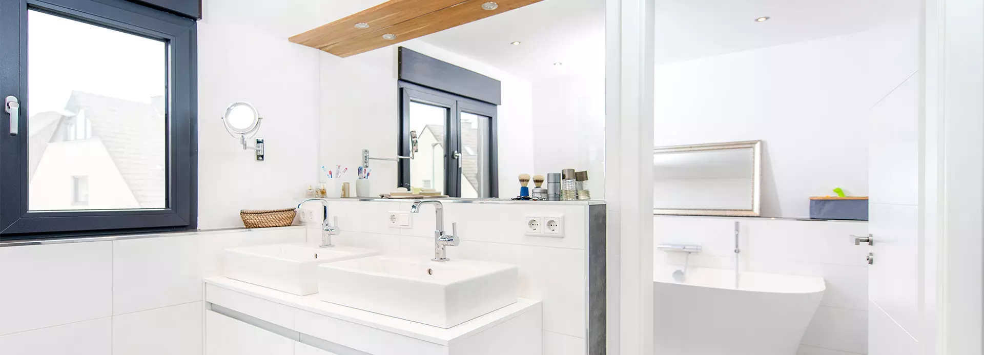 Waschbecken_Dusche_Badewanne 1920x693 px altern