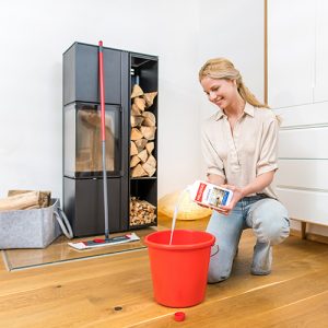 Laminat reinigen und pflegen mit MELLERUD